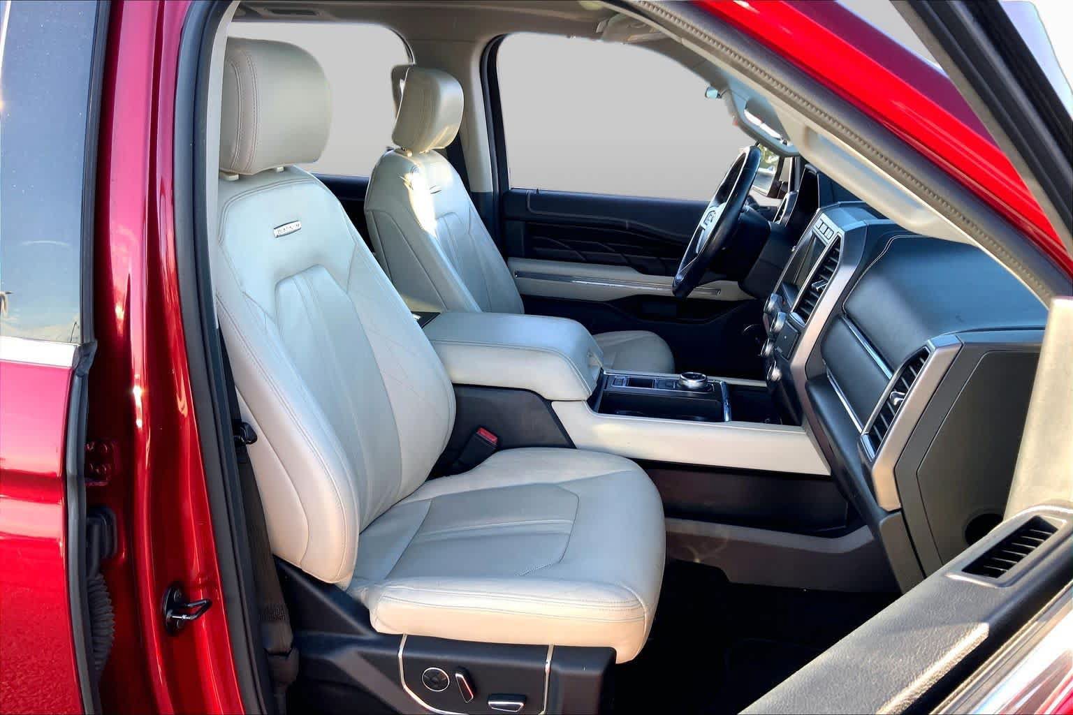 Used 2018 Ford Expedition Platinum RWD image 9