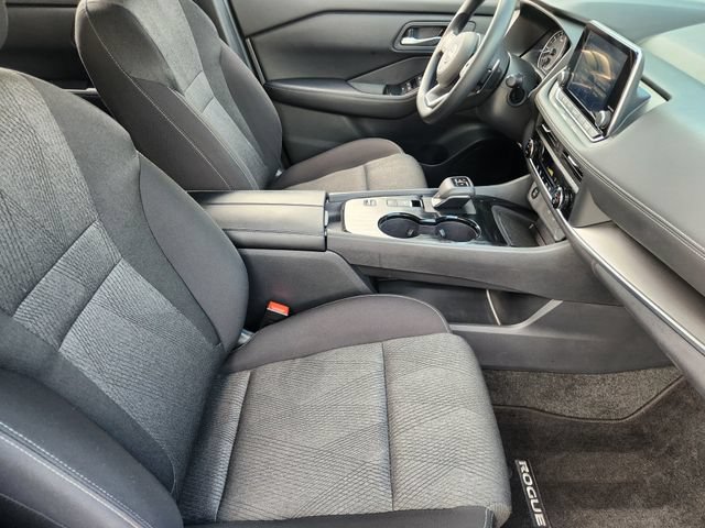 Used 2024 Nissan Rogue SV FWD image 13