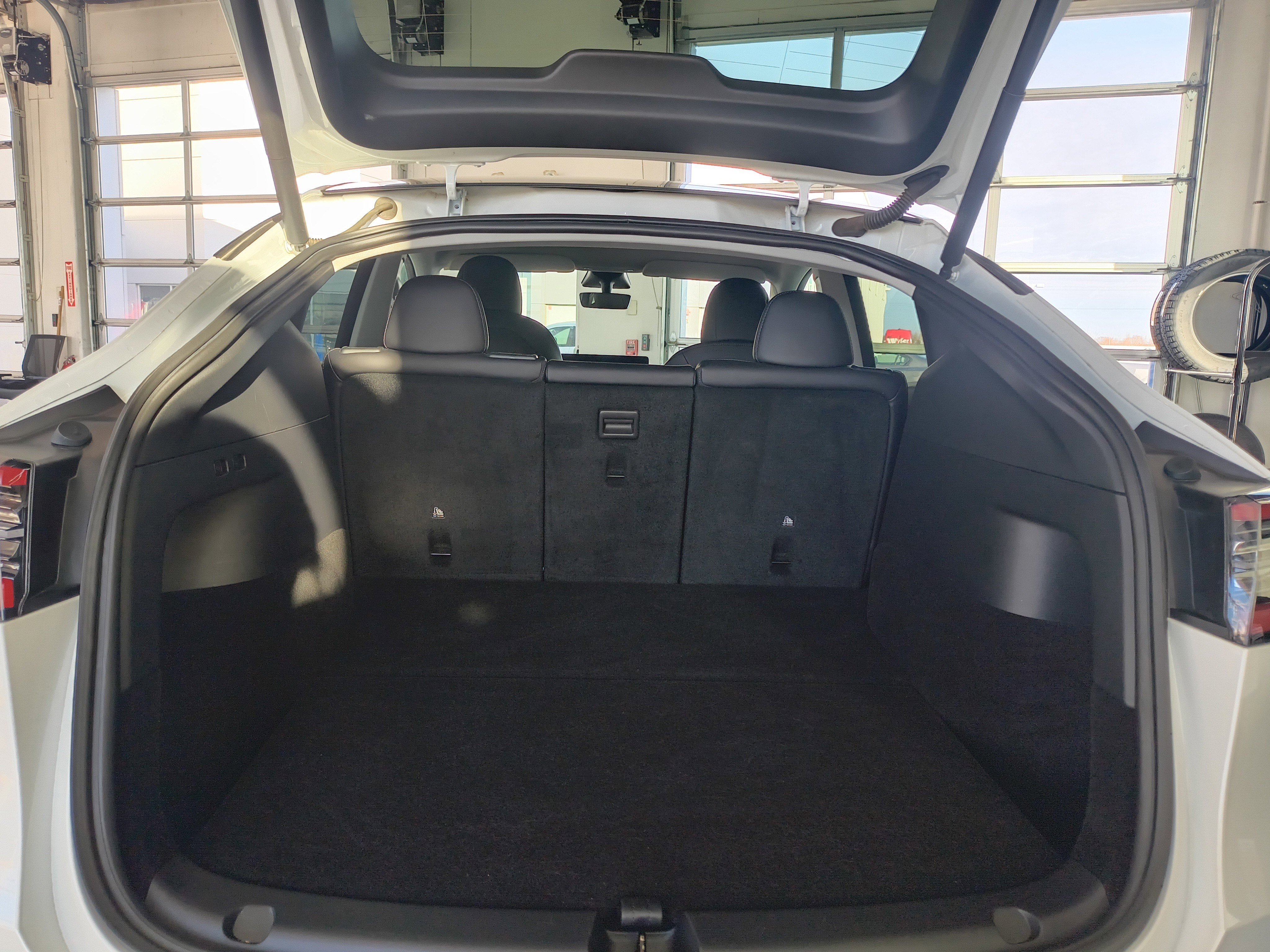 Used 2021 Tesla Model Y Long Range image 7