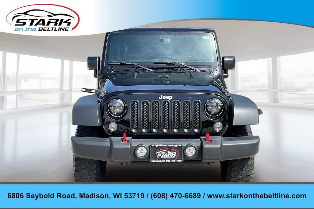 Used 2015 Jeep Wrangler Unlimited Rubicon w/ Connectivity Group AWD/4WD image 2