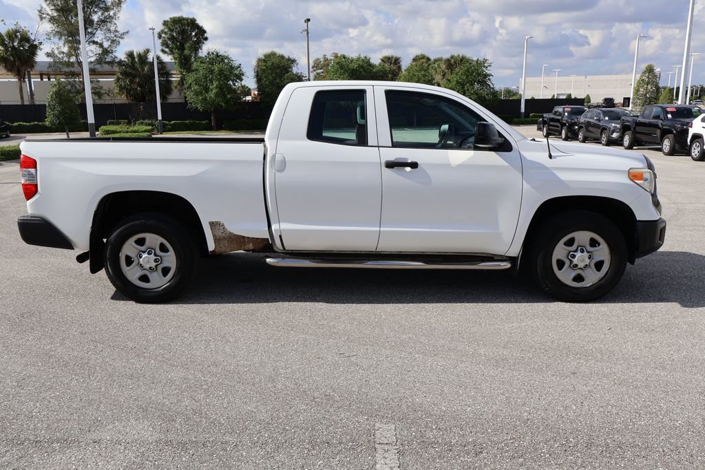 Used 2015 Toyota Tundra SR w/ Tow Package image 7