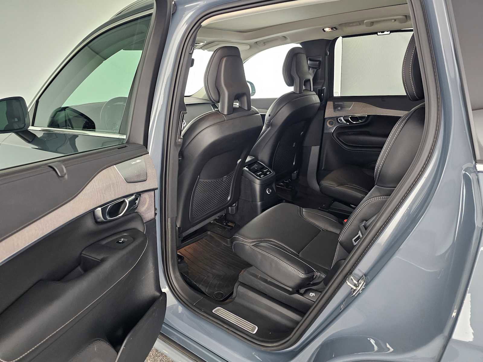 Used 2020 Volvo XC90 T8 Inscription image 17