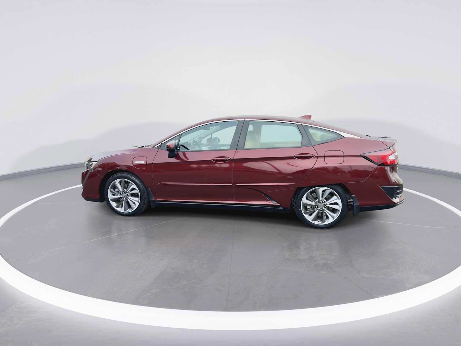 Used 2018 Honda Clarity Touring image 5
