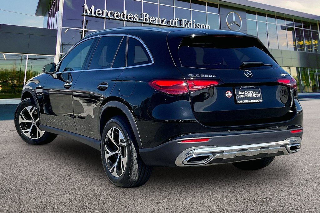 Certified 2025 Mercedes-Benz GLC 350e 4MATIC image 2