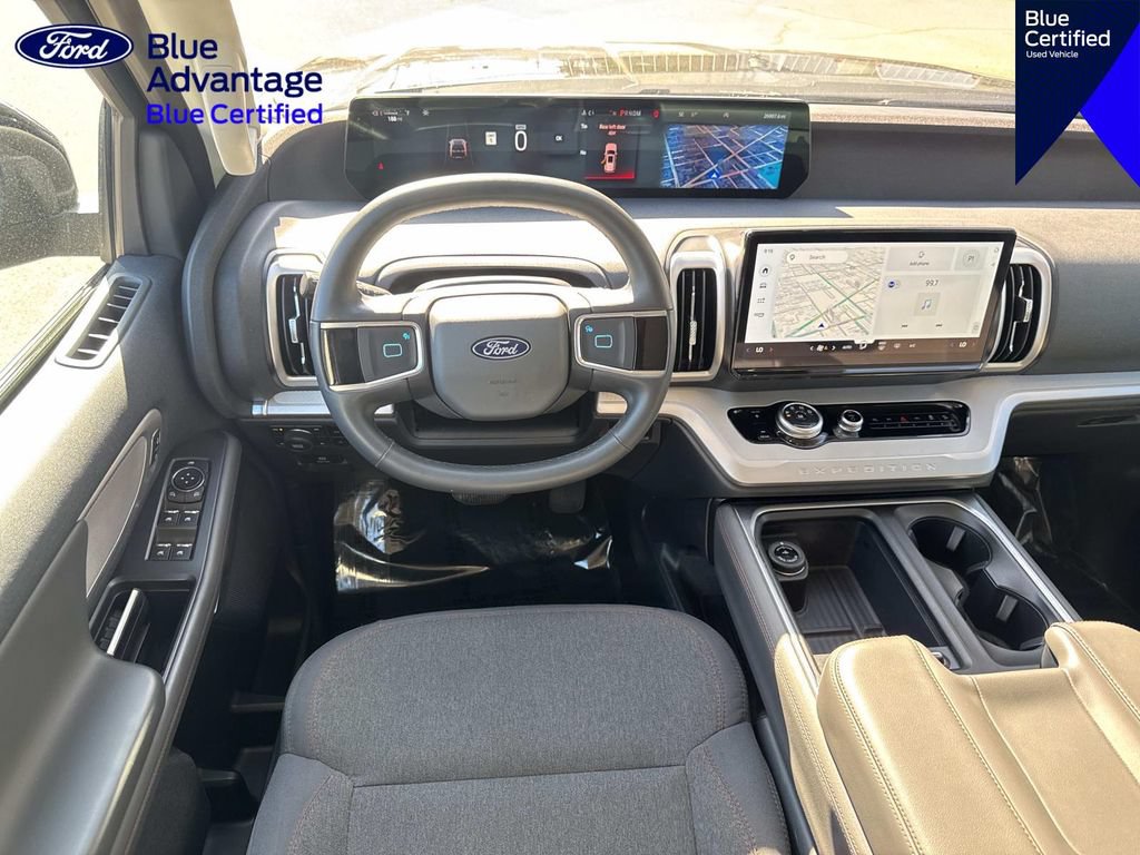 Certified 2025 Ford Expedition Active AWD/4WD image 11