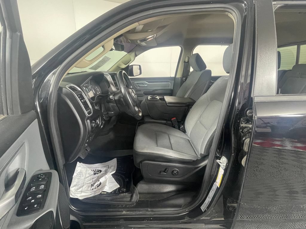 Used 2020 RAM 1500 Big Horn AWD/4WD image 13