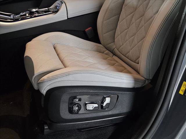 New 2026 BMW X5 xDrive50e AWD/4WD image 4