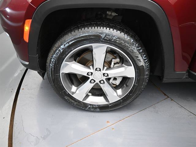 Used 2022 Jeep Grand Cherokee L Limited AWD/4WD image 22