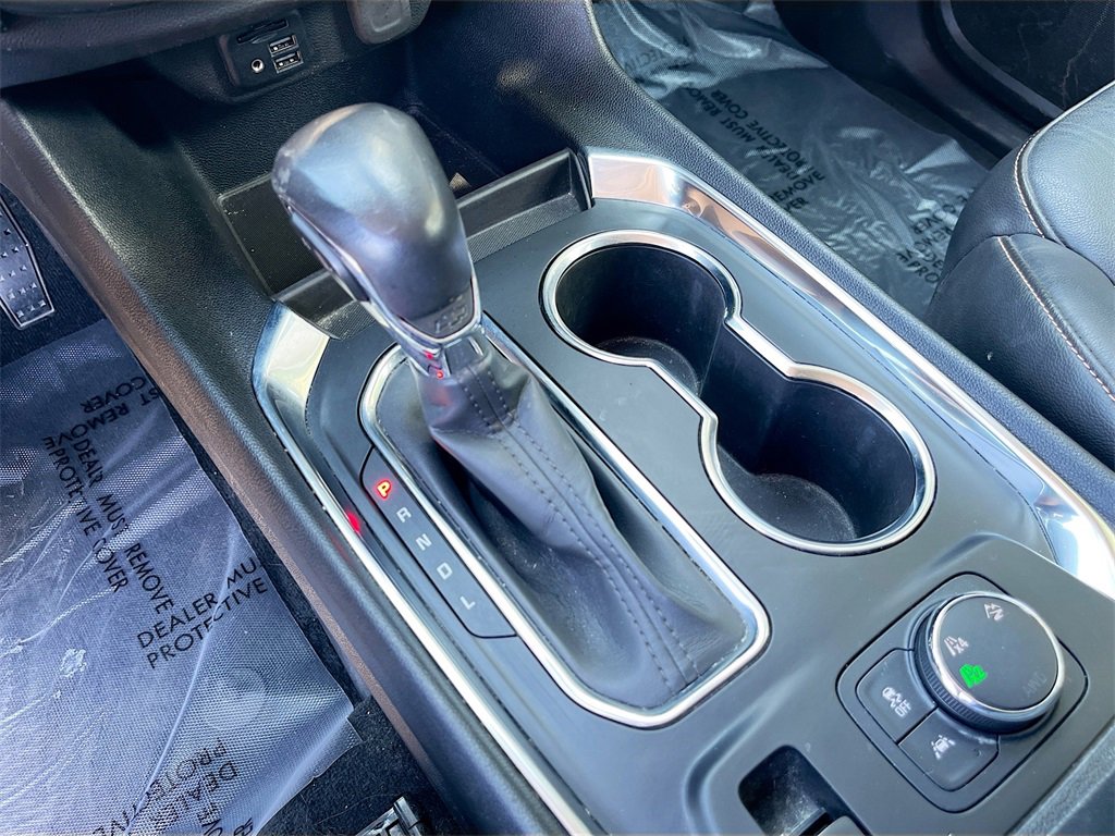 Used 2021 Chevrolet Traverse RS image 17