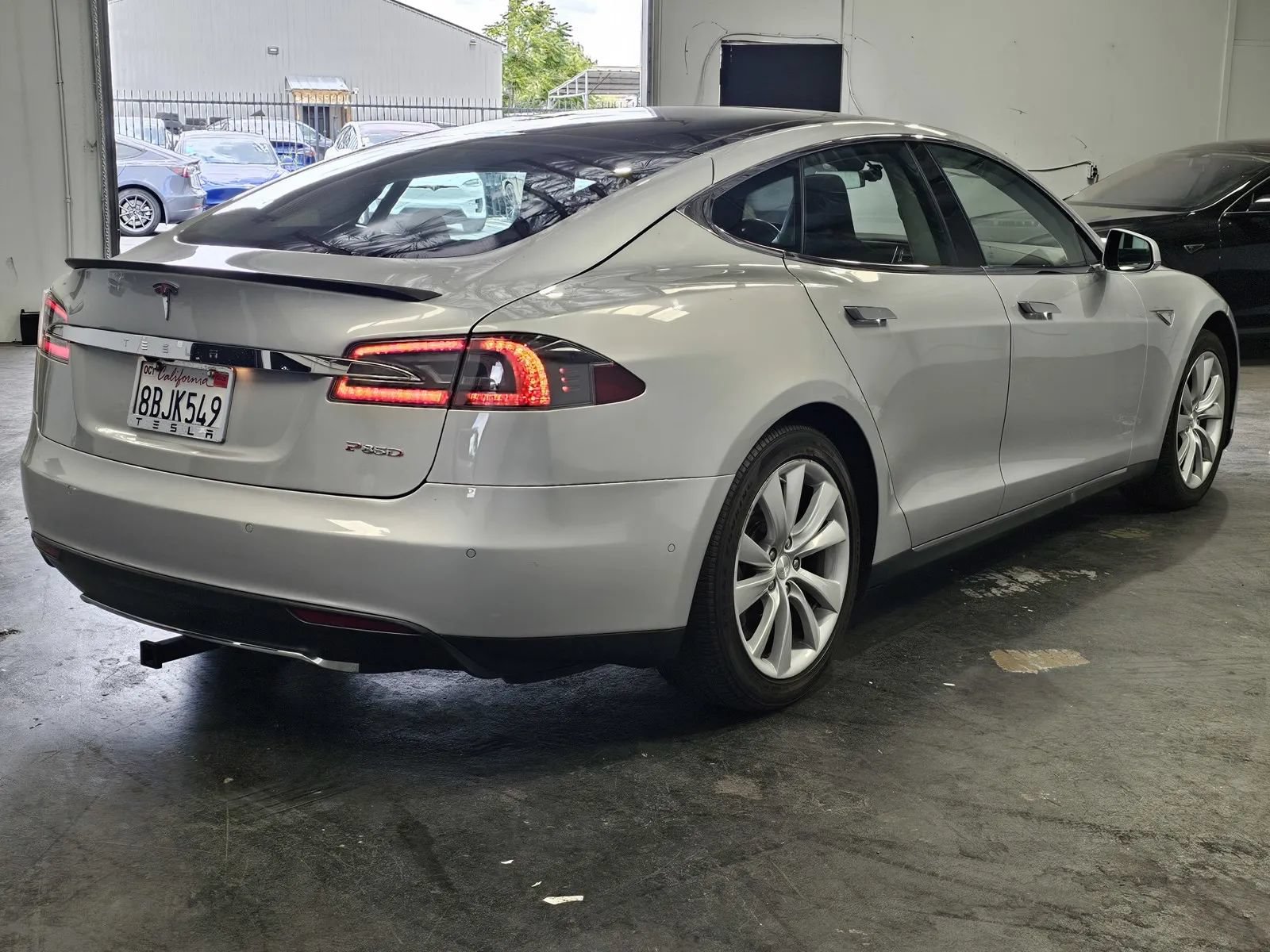 Used 2014 Tesla Model S P85 RWD image 4