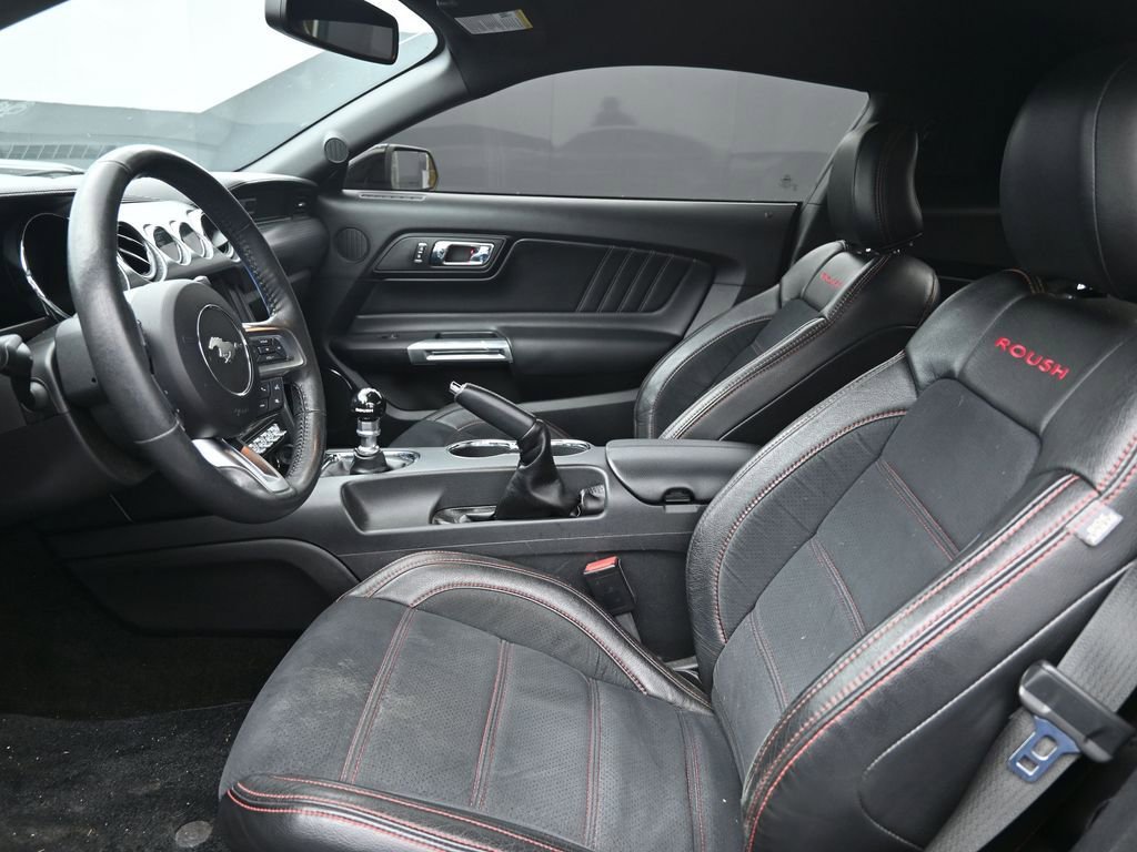 Used 2017 Ford Mustang GT Premium w/ GT Performance Package image 17