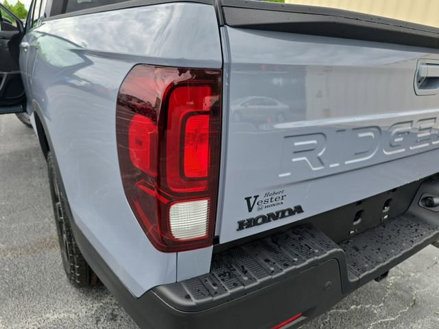 New 2026 Honda Ridgeline Black Edition image 36
