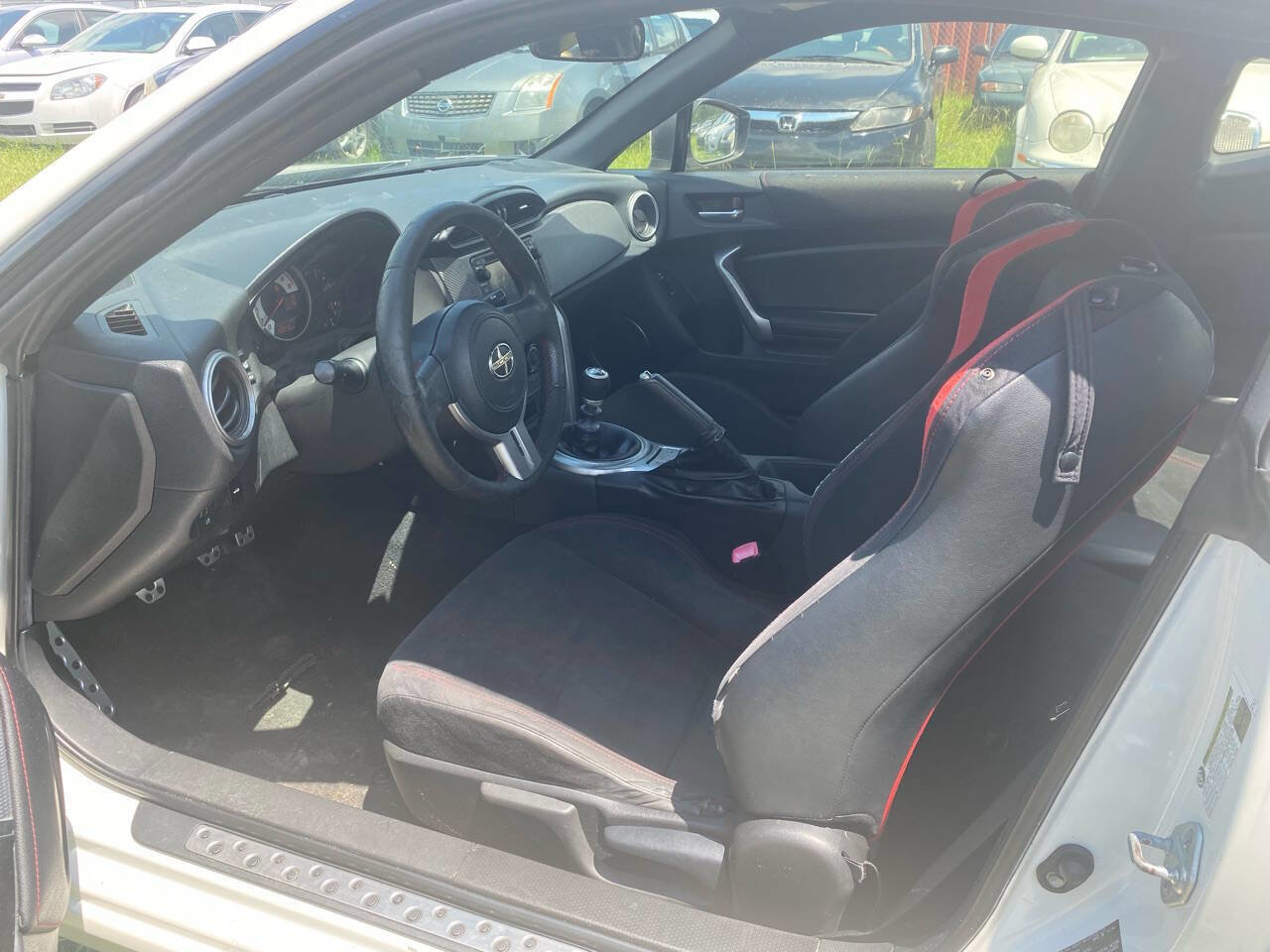 Used 2015 Scion FR-S RWD image 10