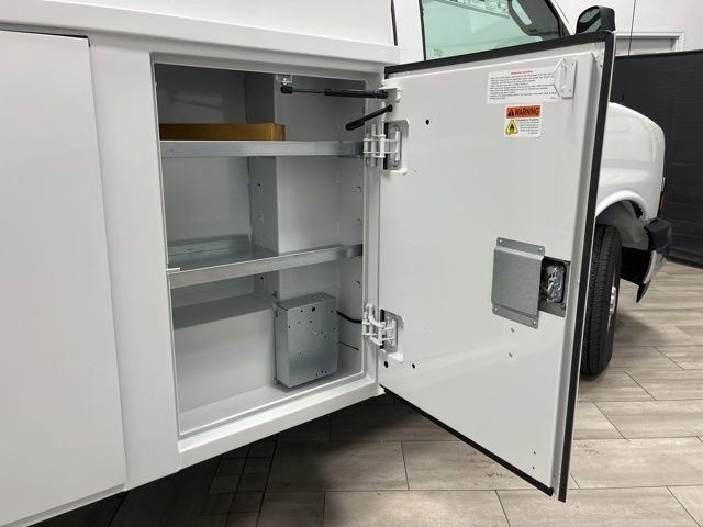 New 2025 Chevrolet Express 3500 Work Van w/ Power Convenience Package image 11