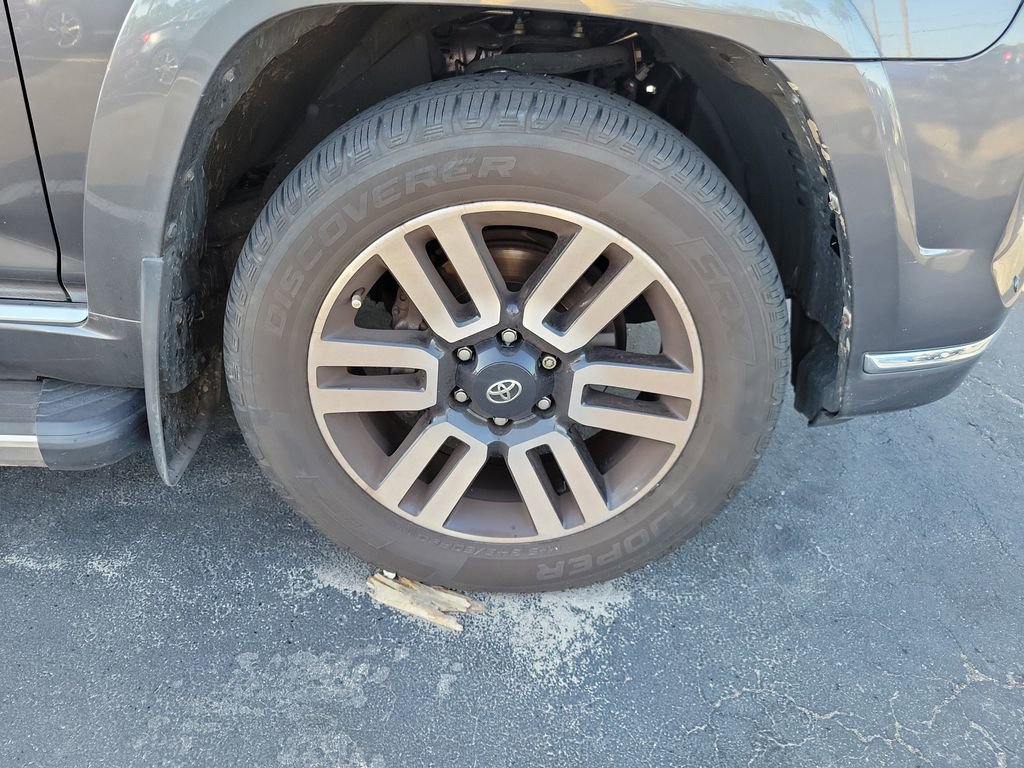 Used 2019 Toyota 4Runner Limited AWD/4WD image 9