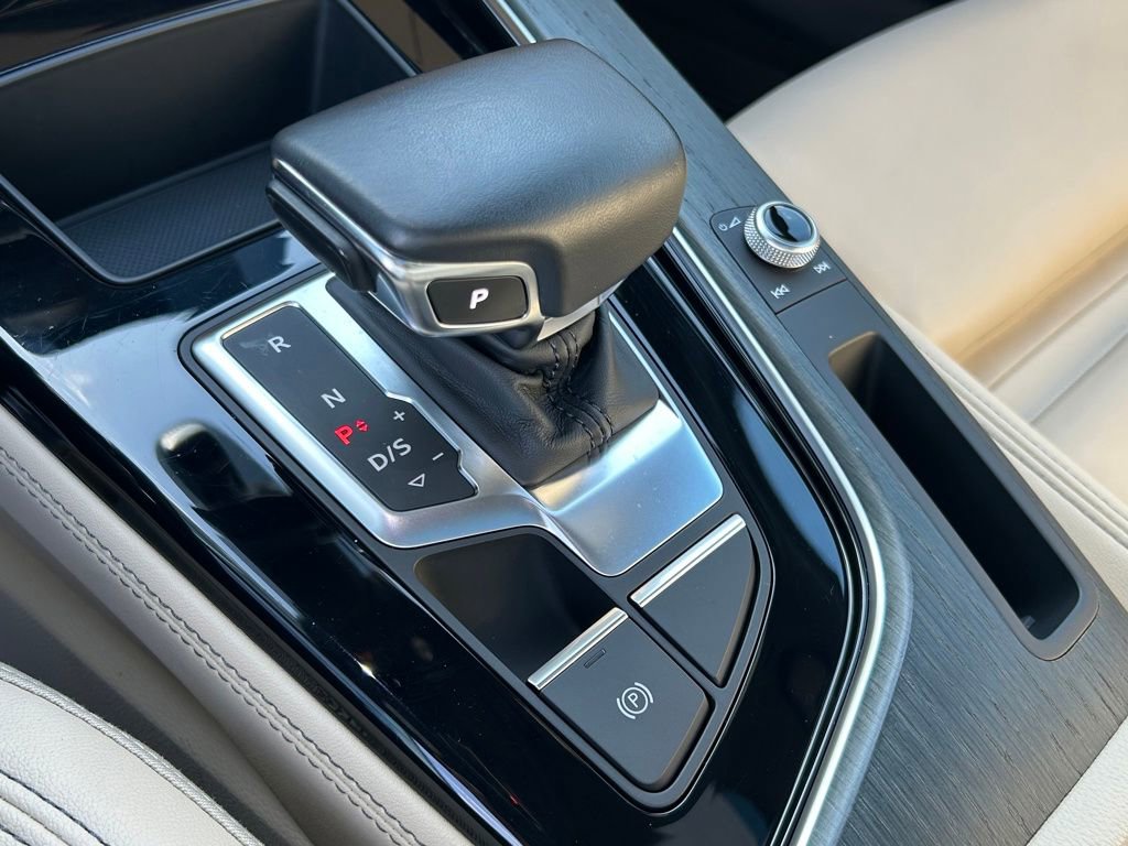 Used 2023 Audi A4 2.0T Premium Plus w/ Premium Plus Package image 41