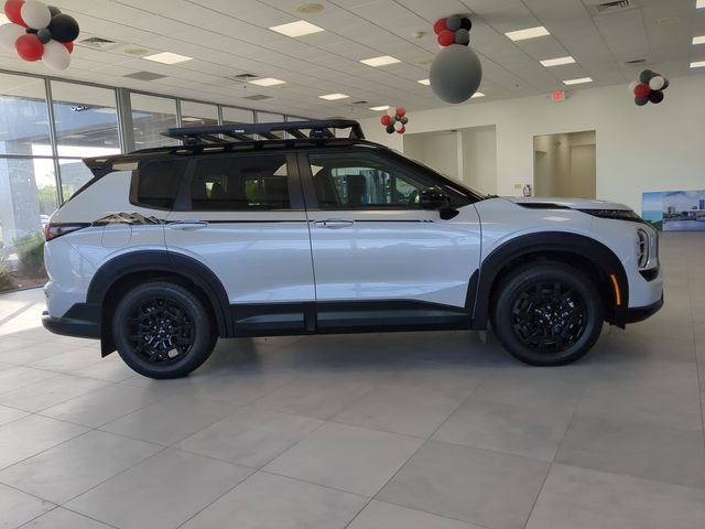 New 2025 Mitsubishi Outlander Trail Edition image 7