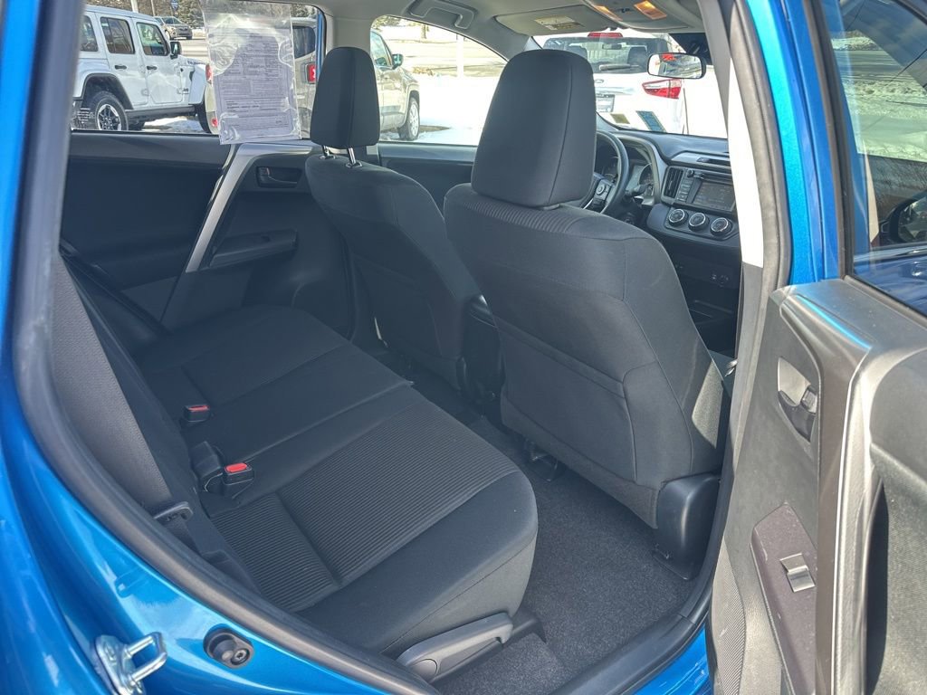 Used 2018 Toyota RAV4 LE w/ All Weather Liner Package image 34
