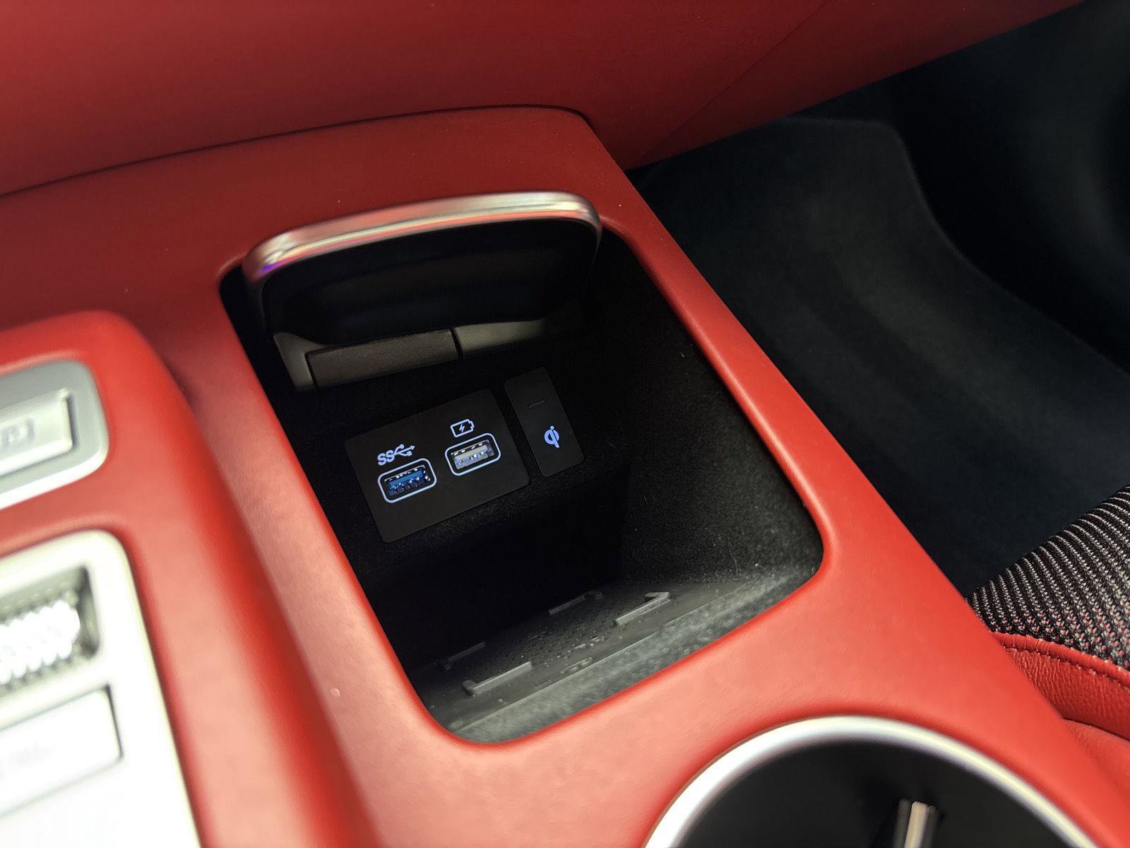 Used 2023 Genesis GV70 2.5T w/ Sport Prestige Package image 25