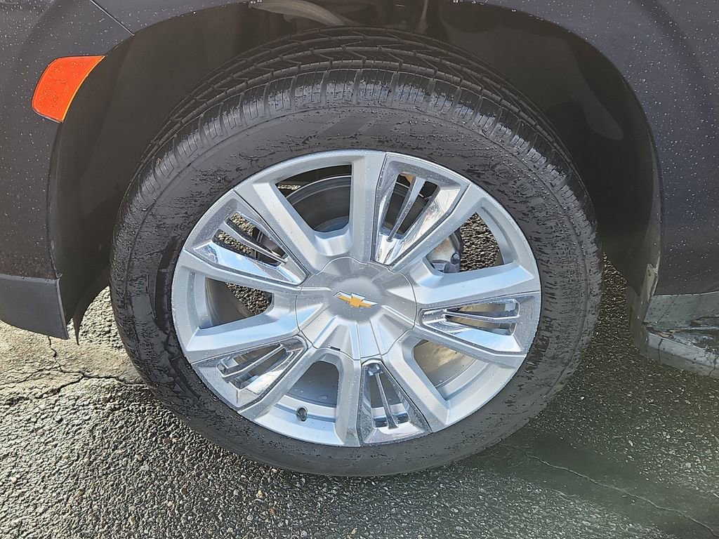 Used 2023 Chevrolet Tahoe High Country image 6