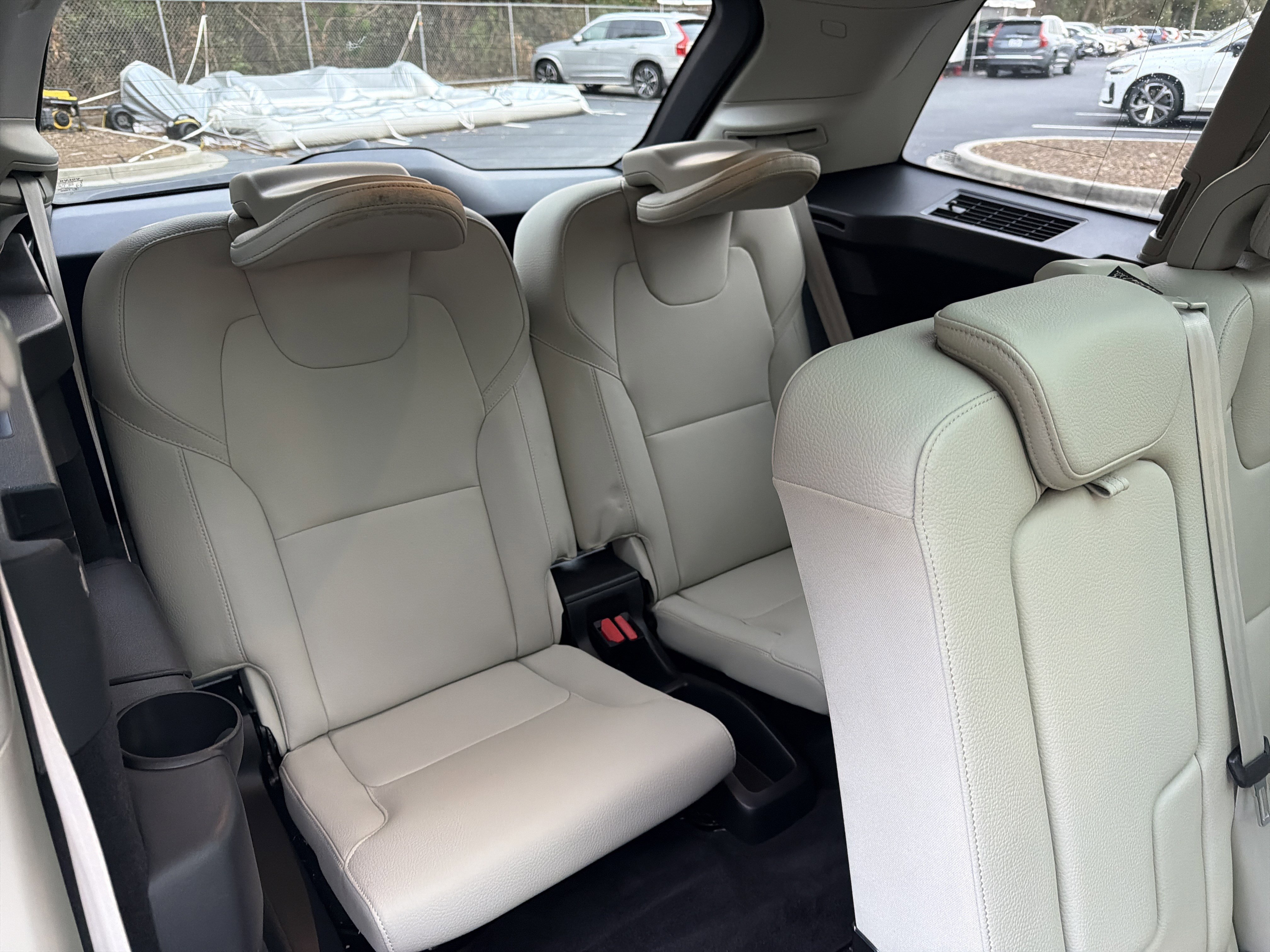 Certified 2023 Volvo XC90 B6 Core w/ Protection Package Premier image 33