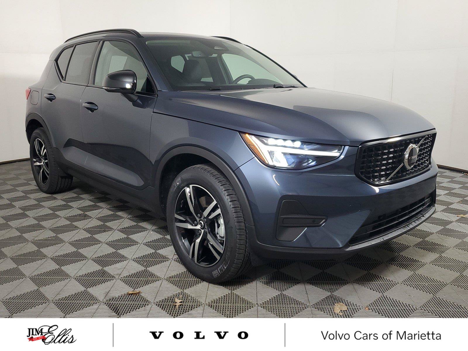 Certified 2026 Volvo XC40 B5 Core