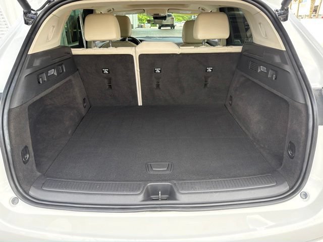 Used 2022 Buick Envision Avenir w/ Technology Package II FWD image 16