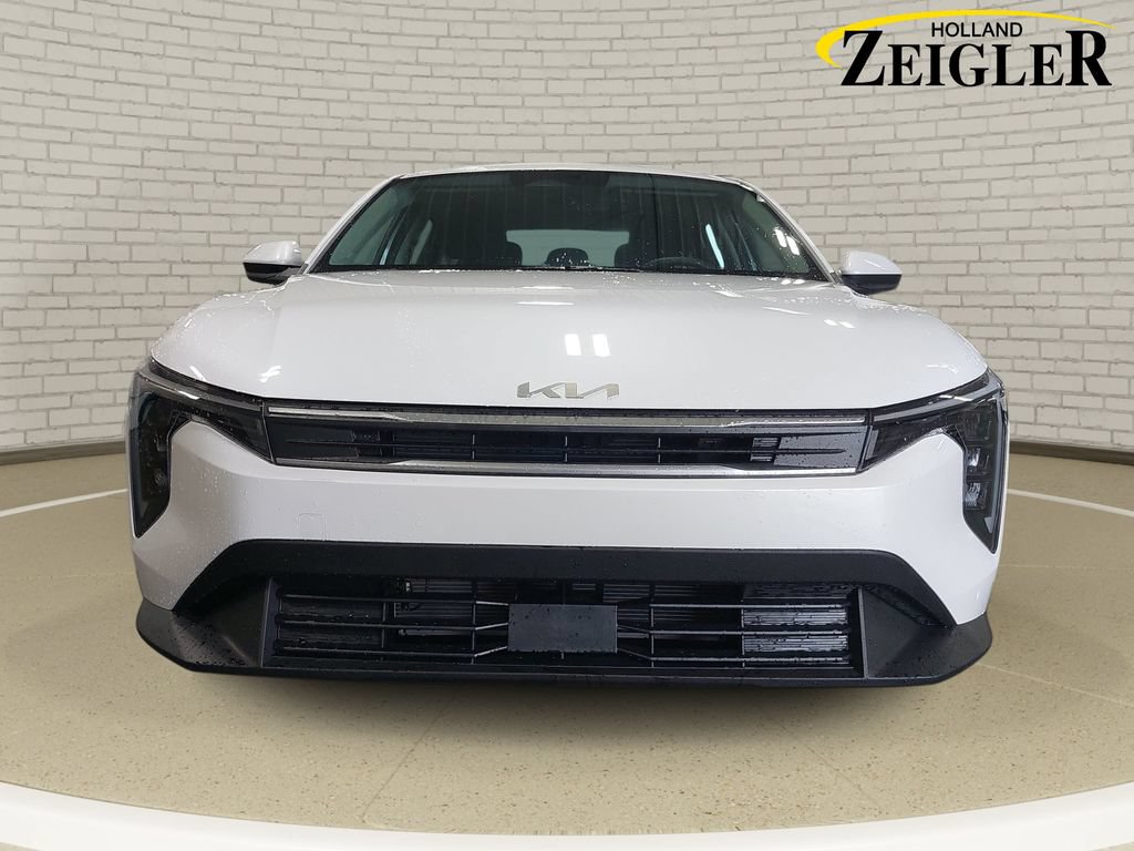 New 2026 Kia K4 FWD image 2
