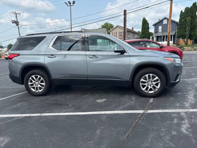 Used 2021 Chevrolet Traverse LT AWD/4WD image 3