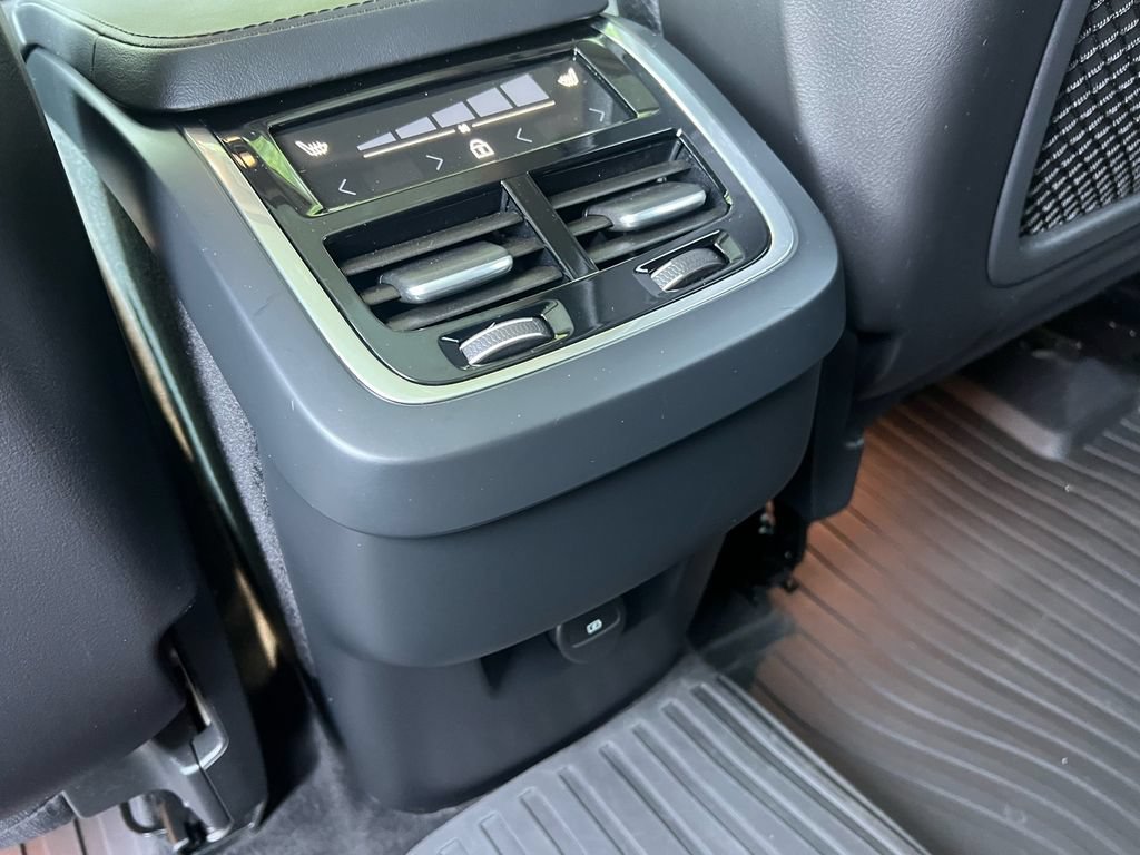 Certified 2024 Volvo XC90 B6 Plus w/ Protection Package AWD/4WD image 25