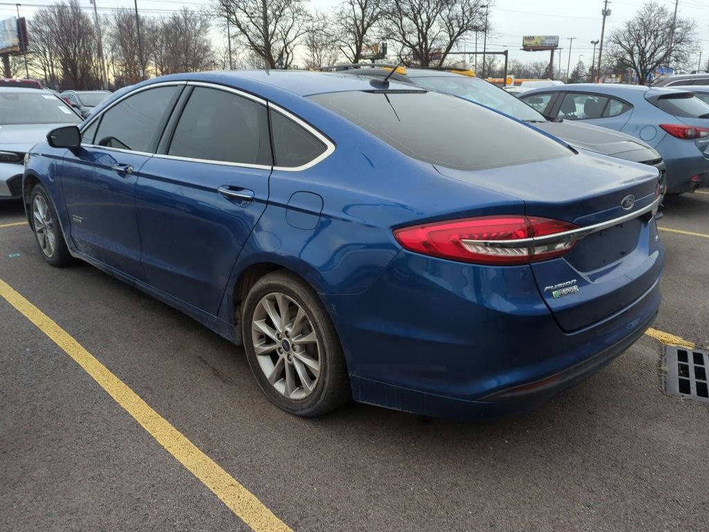 Used 2017 Ford Fusion Energi SE image 4
