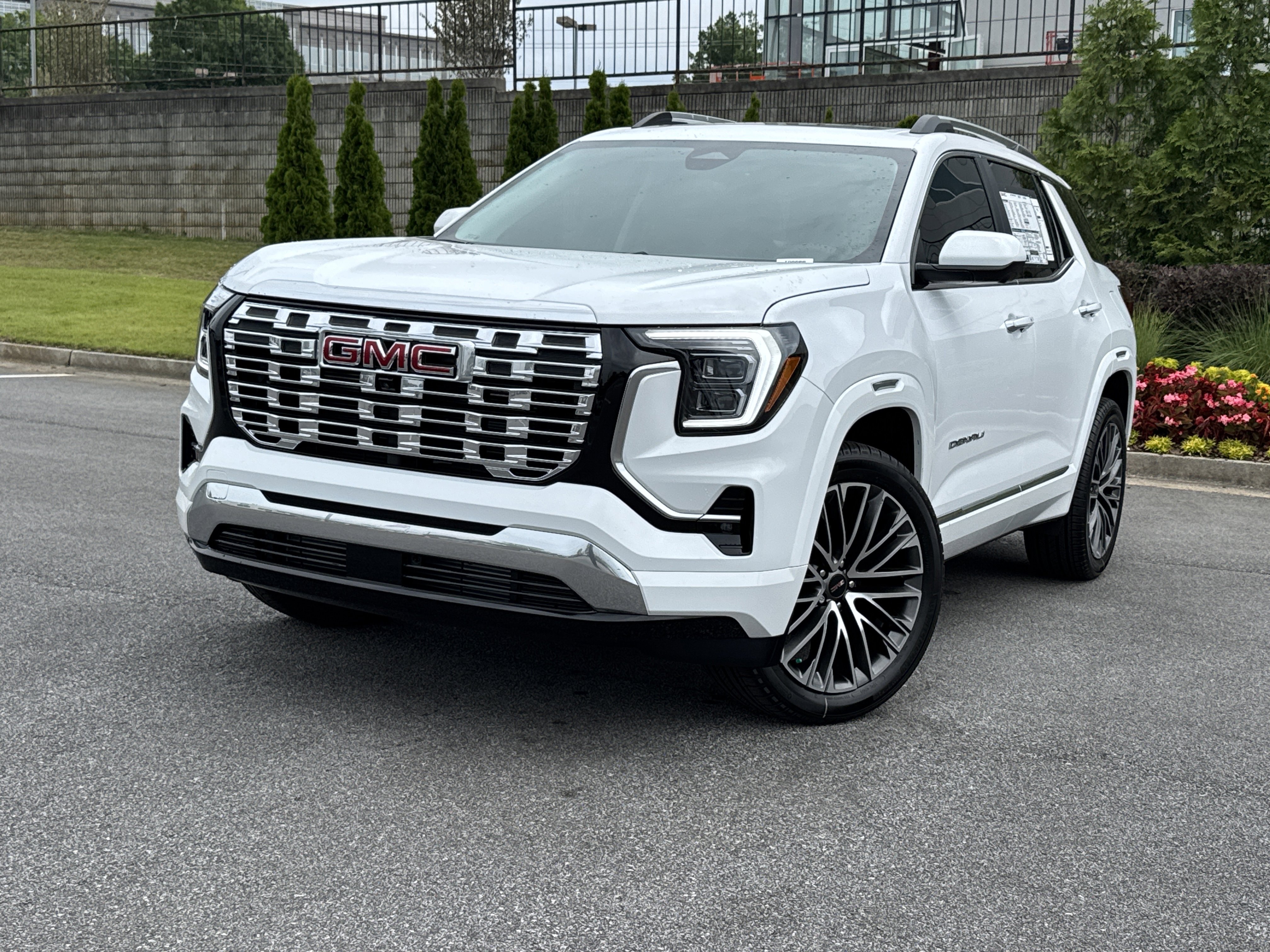 New 2026 GMC Terrain Denali w/ LPO, Floor Liner Package AWD/4WD image 5