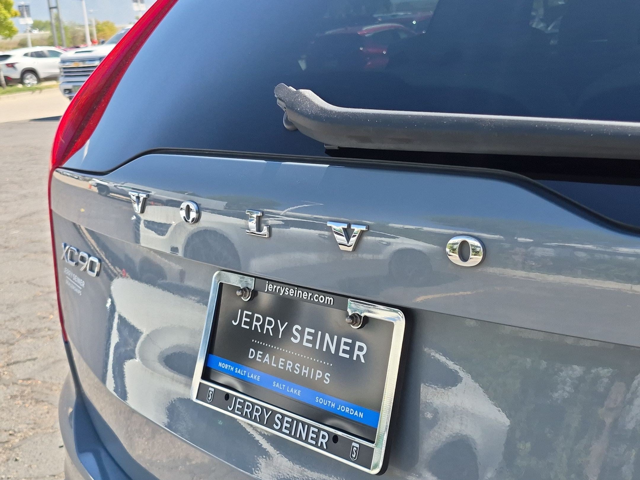 Used 2020 Volvo XC90 T6 Momentum AWD/4WD image 15