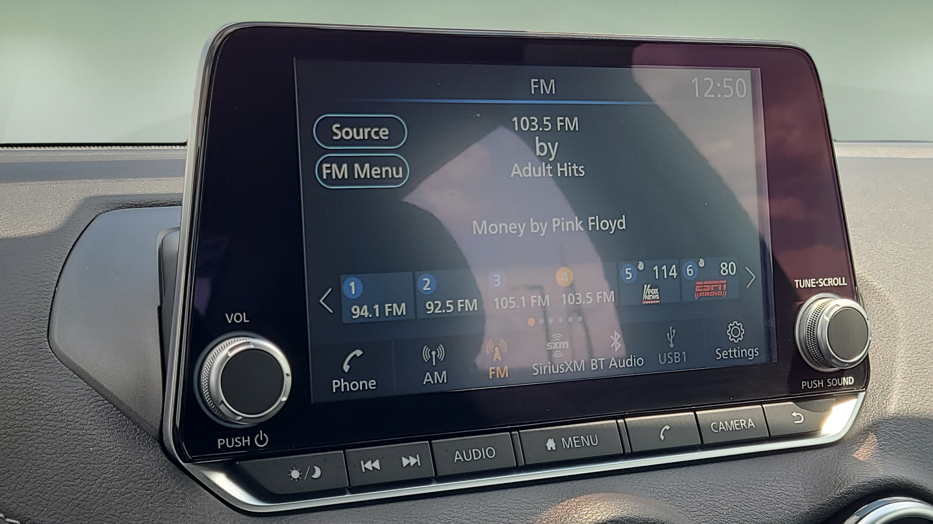 Used 2025 Nissan Sentra SV FWD image 20