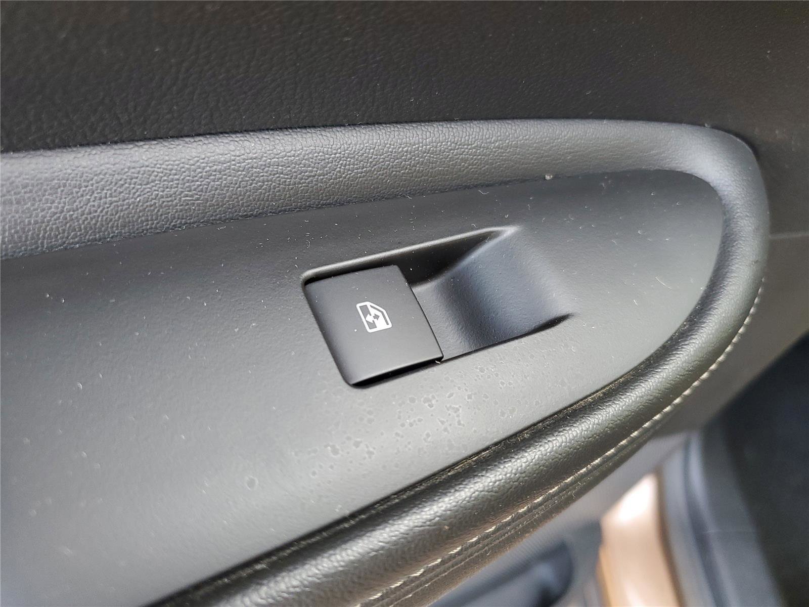 Used 2016 Buick Encore Convenience image 15