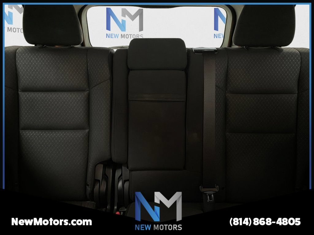 Used 2020 Jeep Grand Cherokee Laredo w/ Security & Convenience Group AWD/4WD image 11