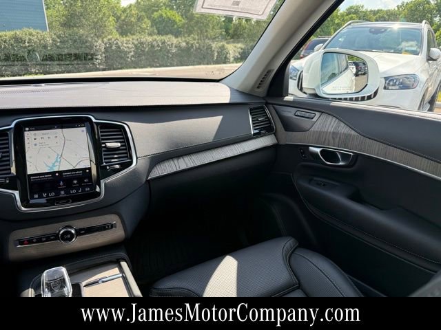 Used 2024 Volvo XC90 B6 Ultimate AWD/4WD image 16