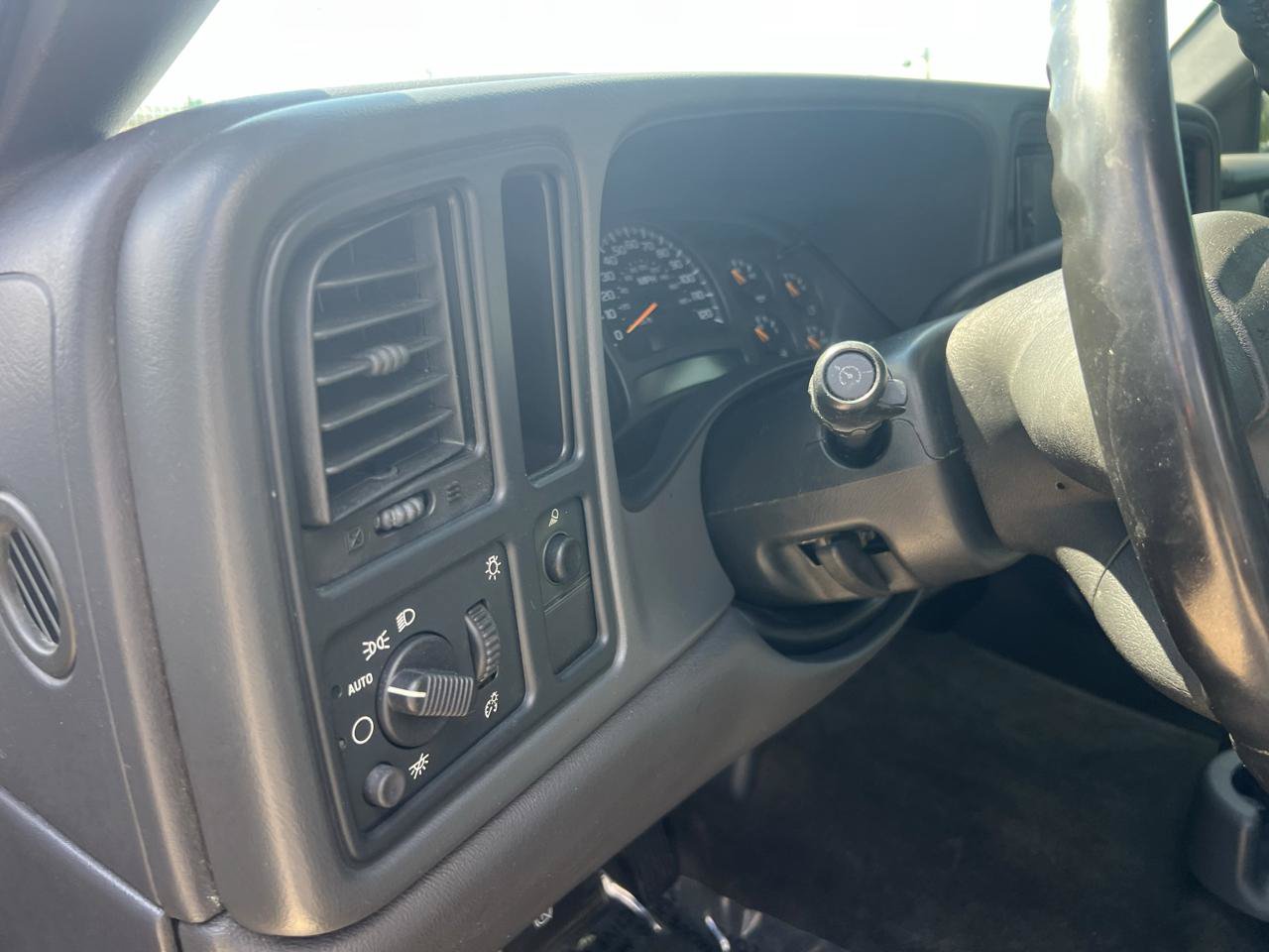 Used 2003 Chevrolet Silverado 1500 LS RWD image 40