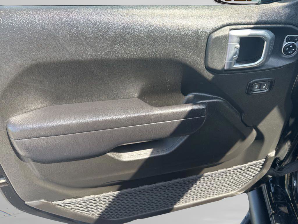 Used 2024 Jeep Wrangler Willys image 21