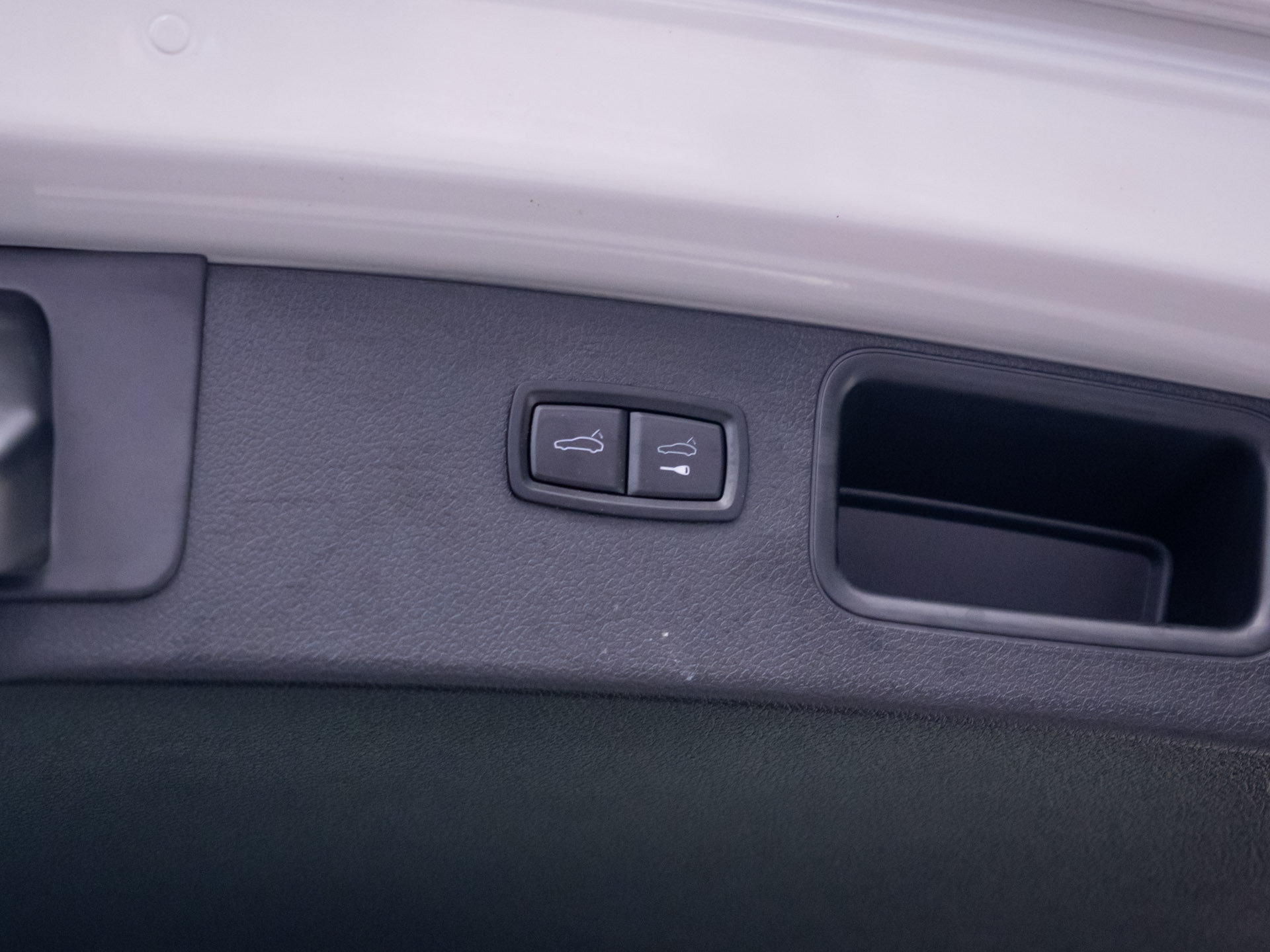 Certified 2023 Porsche Macan S AWD/4WD image 31