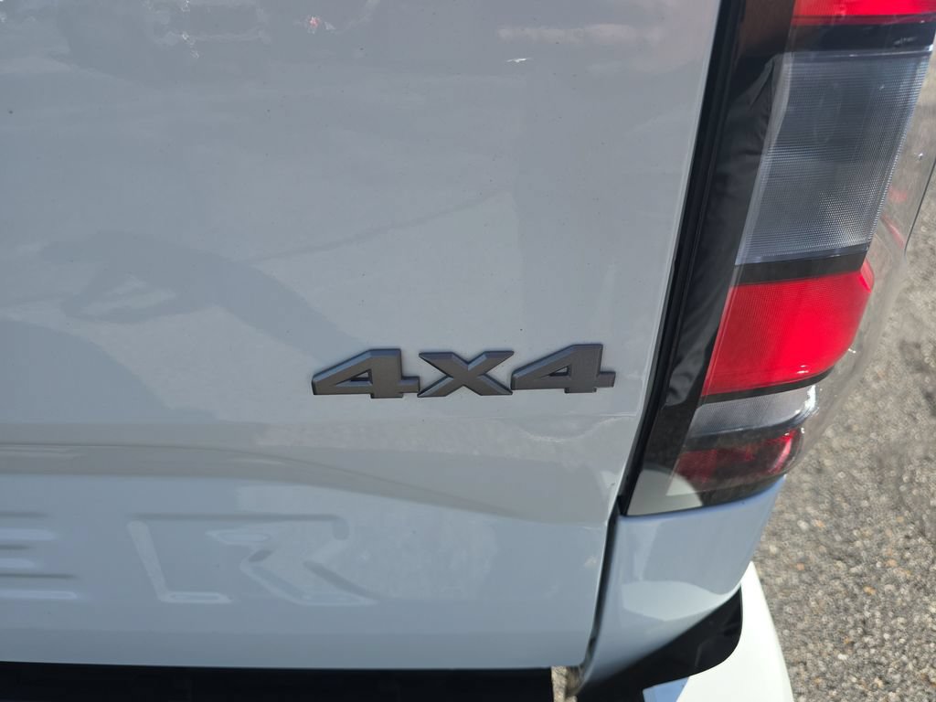 Used 2026 Nissan Frontier SV AWD/4WD image 13