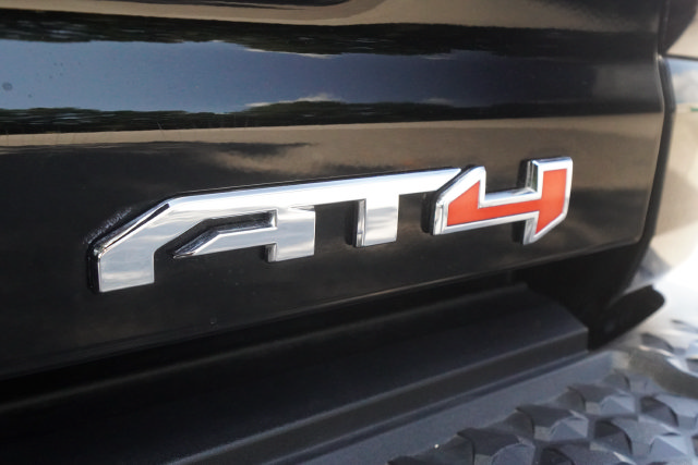 Used 2024 GMC Canyon AT4 w/ AT4 Premium Package AWD/4WD image 41