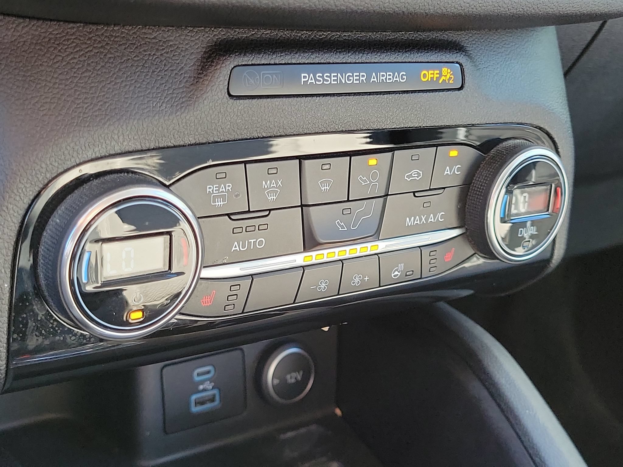 Used 2021 Ford Escape SE w/ Convenience Package AWD/4WD image 19