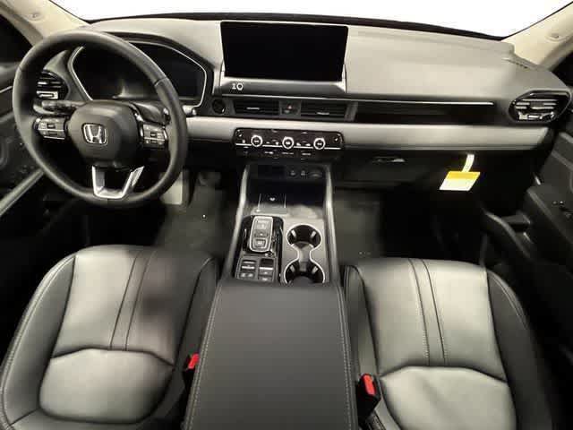 Used 2026 Honda Pilot Touring image 16