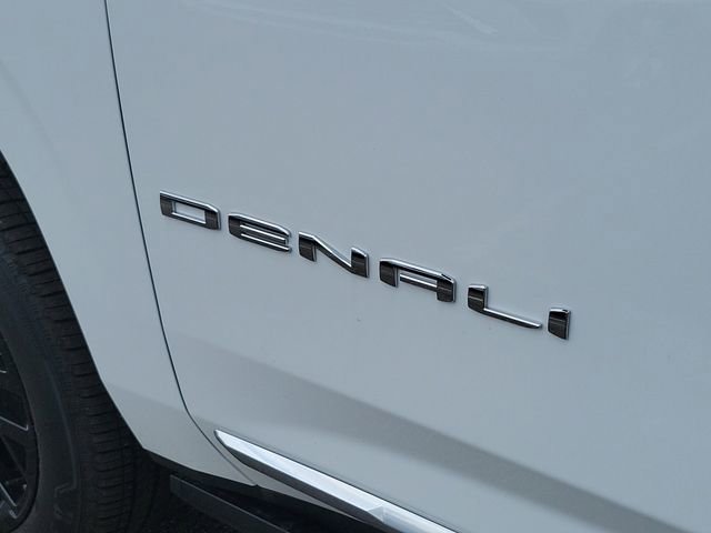 New 2026 GMC Yukon XL Denali w/ Denali Reserve Package AWD/4WD image 6