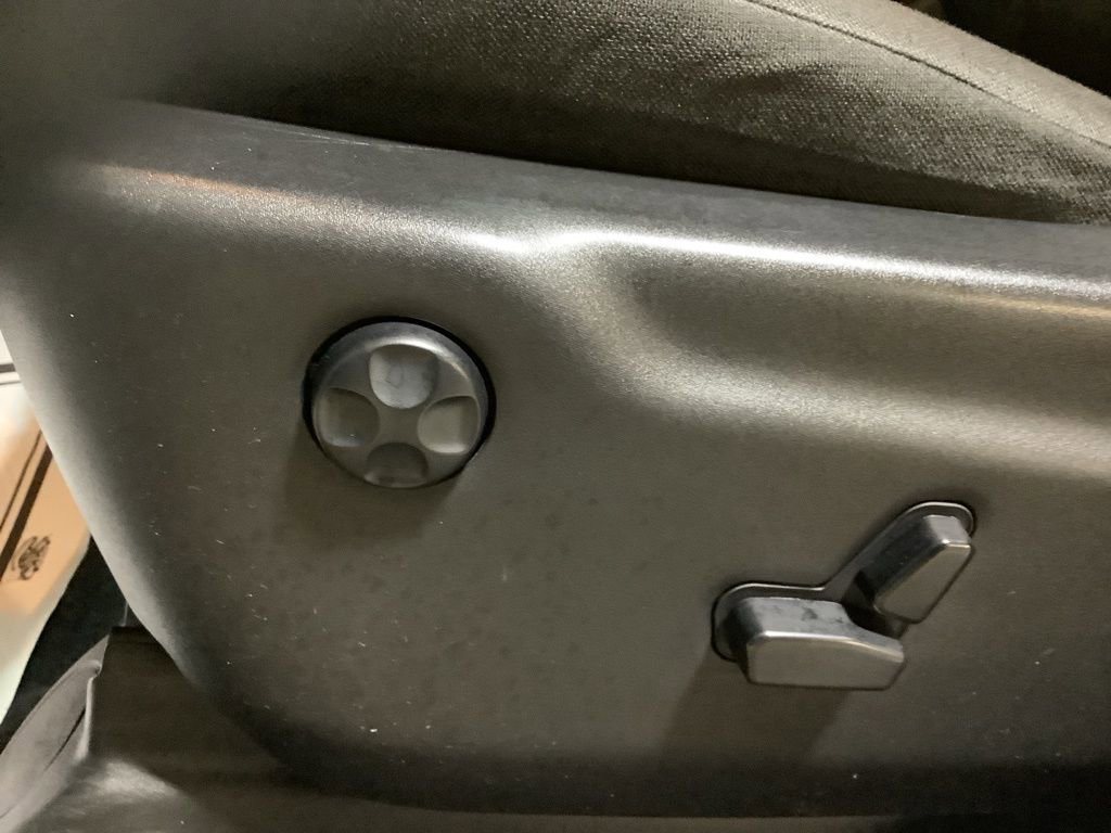 Used 2020 Dodge Durango SXT image 23