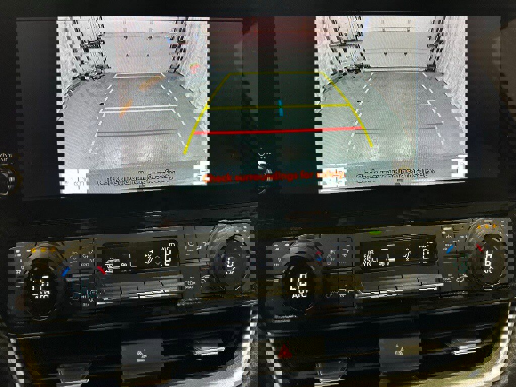 Used 2025 Toyota Grand Highlander AWD image 40