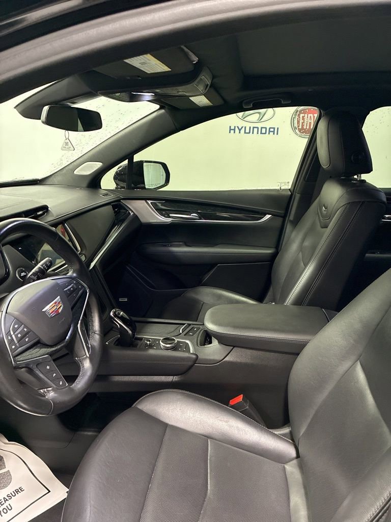 Used 2021 Cadillac XT5 Premium Luxury image 8