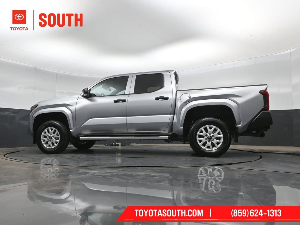 Used 2024 Toyota Tacoma SR w/ SR Upgrade Package AWD/4WD image 39