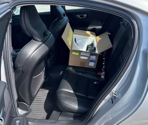 Used 2022 Volvo S60 B5 Inscription AWD/4WD image 2